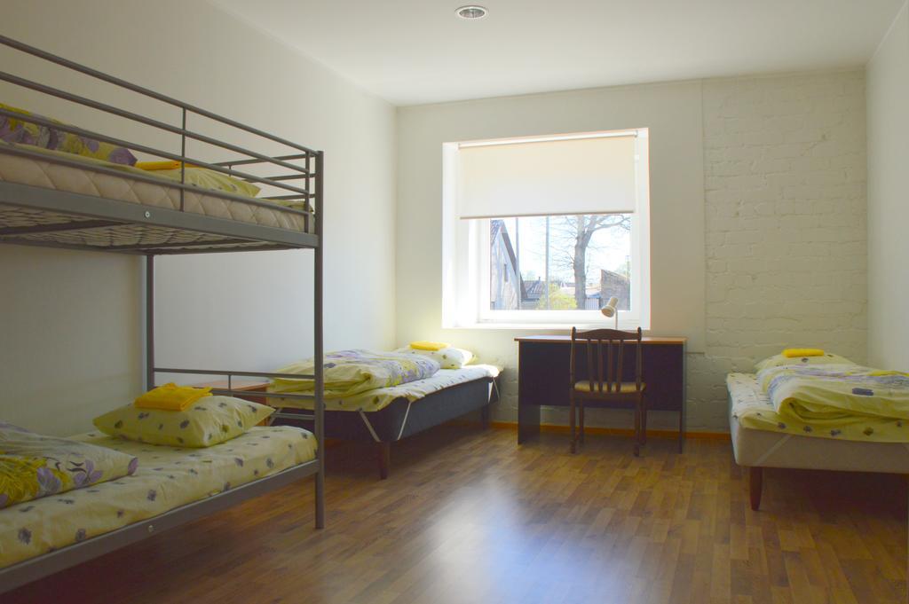 Saare Automatic Hostel Parnu Luaran gambar